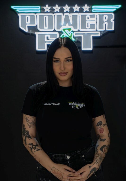 powerfit-recepcja-oliwia